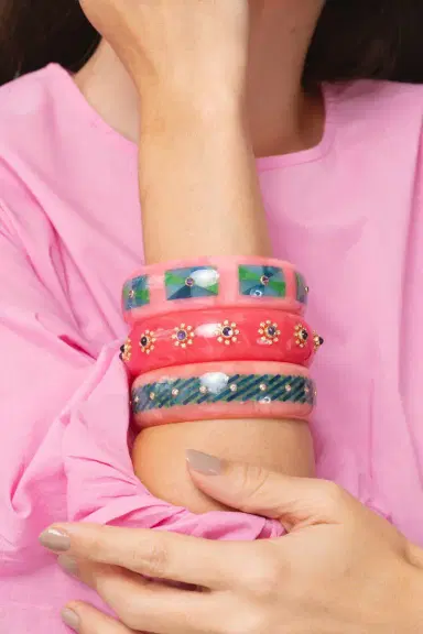 MARK DAVIS Amethyst Pink Bakelite Bangle | Thumbnail 5 MARK DAVIS Amethyst Pink Bakelite Bangle | Thumbnail 5