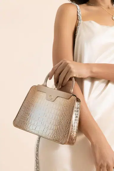 JEFFREY LEVINSON Andie Clutch - Light Sand / Bronze | Thumbnail 2 JEFFREY LEVINSON Andie Clutch - Light Sand / Bronze | Thumbnail 2