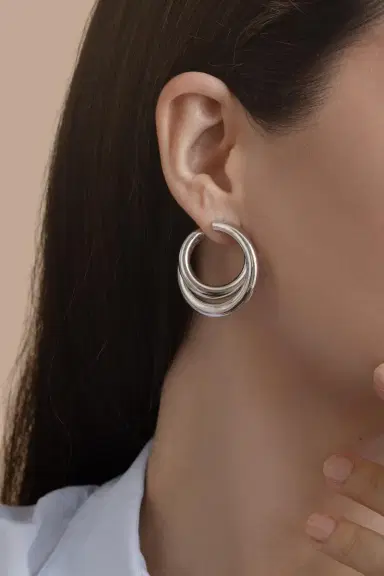 Engelbert 1920 Big Infinity Loop Earring | Thumbnail 4