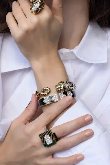 DAVID WEBB Black Leopard Loop Tail Cuff Bracelet | Thumbnail 4 DAVID WEBB Black Leopard Loop Tail Cuff Bracelet | Thumbnail 4