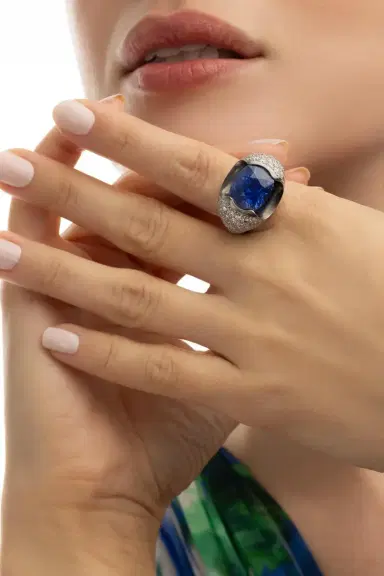 DAVID WEBB Blue Sapphire Diamond Ring | Thumbnail 3 DAVID WEBB Blue Sapphire Diamond Ring | Thumbnail 3