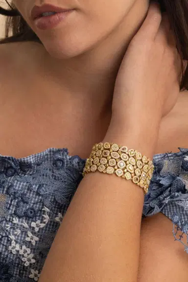 SUTRA Brilliant Cut Yellow Diamond Bracelet | Thumbnail 6