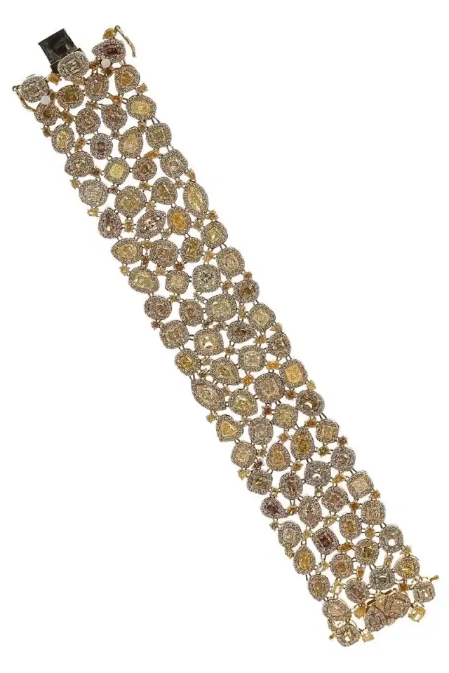 SUTRA Brilliant Cut Yellow Diamond Bracelet