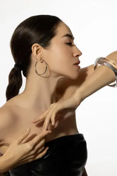 ALEXIS BITTAR Brut Skinny Hoop Earrings | Thumbnail 2