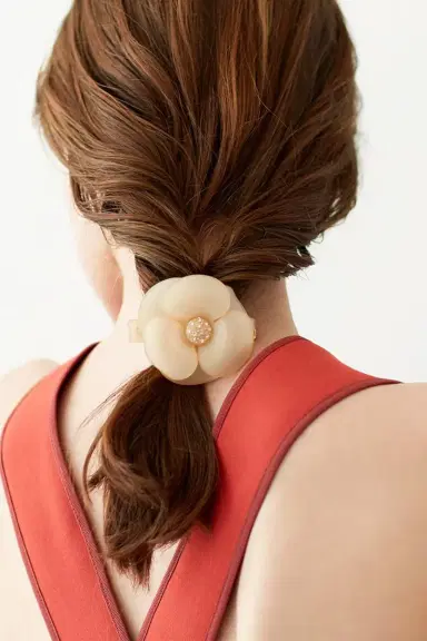 Alexandre de Paris Camelia Side Barette | Thumbnail 2