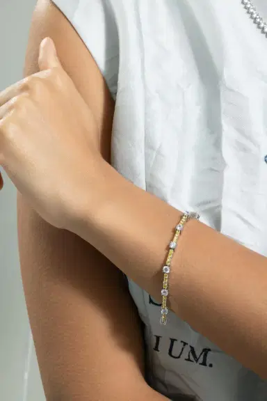 FANTASIA by DESERIO Canary White Tennis Bracelet | Thumbnail 4 FANTASIA by DESERIO Canary White Tennis Bracelet | Thumbnail 4