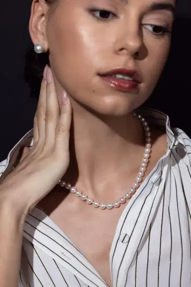 BAGGINS Classic Akoya Pearl Necklace | Thumbnail 2 BAGGINS Classic Akoya Pearl Necklace | Thumbnail 2