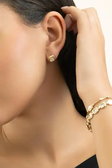 ZAHN-Z Diamond Beluga Stud Earrings | Thumbnail 4