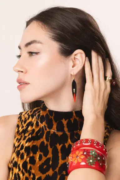 MARK DAVIS Diamond Black Red Bakelite Earrings | Thumbnail 3
