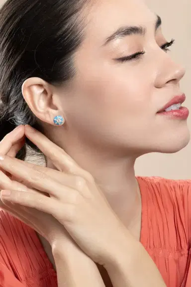GOSHWARA Diamond Blue Hexagon Queen Stud Earrings | Thumbnail 3 GOSHWARA Diamond Blue Hexagon Queen Stud Earrings | Thumbnail 3