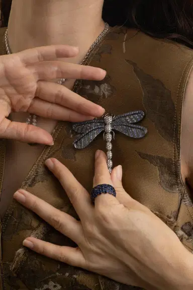 ANDREOLI Diamond Blue Sapphire Dragonfly Pin | Thumbnail 4 ANDREOLI Diamond Blue Sapphire Dragonfly Pin | Thumbnail 4
