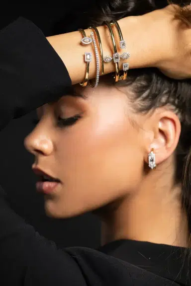 YEPREM Diamond Bypass Bracelet | Thumbnail 2