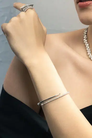 YEPREM Diamond Bypass Bracelet | Thumbnail 7