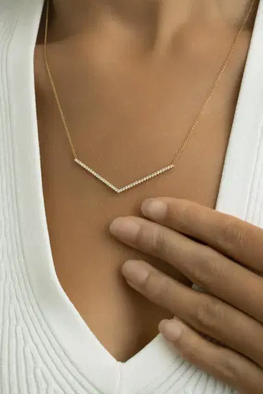 LISA NIK Diamond Chevron Necklace | Thumbnail 4