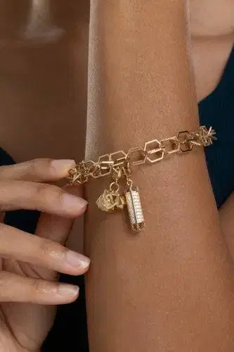 CADAR Diamond Elongated B Home Charm | Thumbnail 4