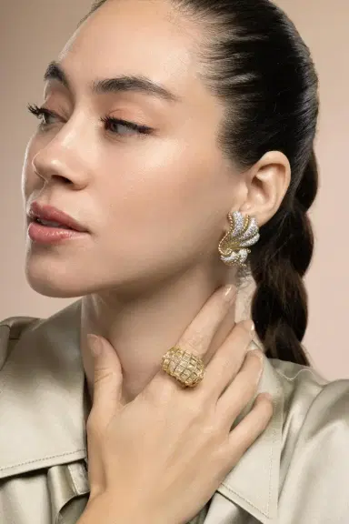 VERDURA Diamond Fan Earrings | Thumbnail 4