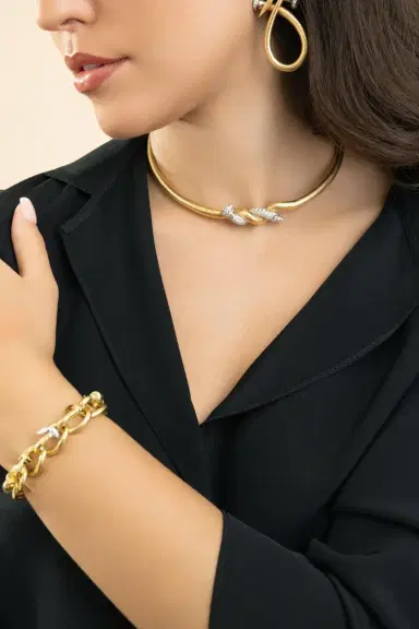 DAVID WEBB Diamond Hammered Bent Nail Link Bracelet | Thumbnail 2 DAVID WEBB Diamond Hammered Bent Nail Link Bracelet | Thumbnail 2