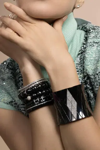 ROBERTO DEMEGLIO Diamond Large Black Diva Stretch Bracelet | Thumbnail 2