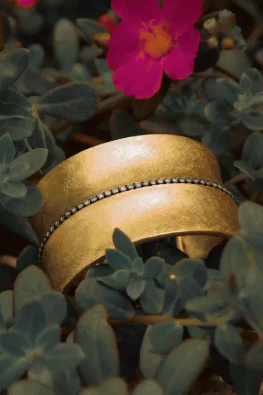 TODD REED Diamond Line Wide Gold Cuff | Thumbnail 4