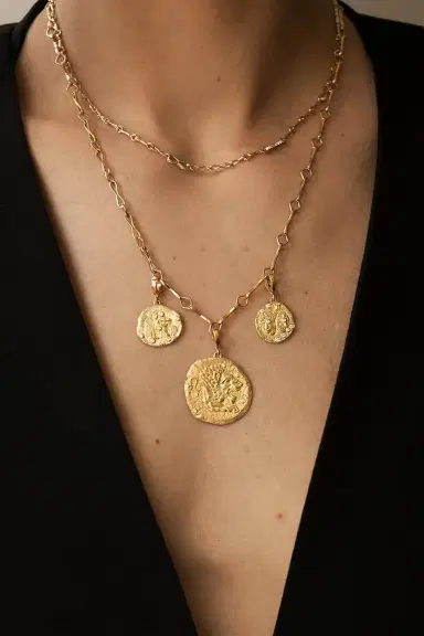Azlee Diamond Of The Stars Leo Large Coin Charm | Thumbnail 2 Azlee Diamond Of The Stars Leo Large Coin Charm | Thumbnail 2