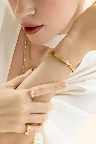 LORAIDA Diamond Orbit Bangle Bracelet | Thumbnail 3