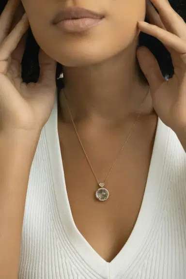 LISA NIK Diamond Quartz Round Necklace | Thumbnail 3