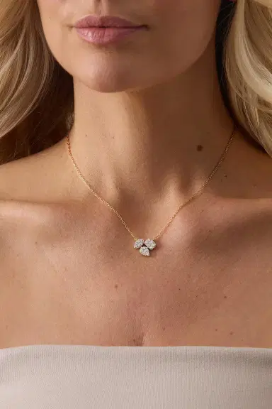 SARA WEINSTOCK Diamond Reverie Cushion Necklace | Thumbnail 2
