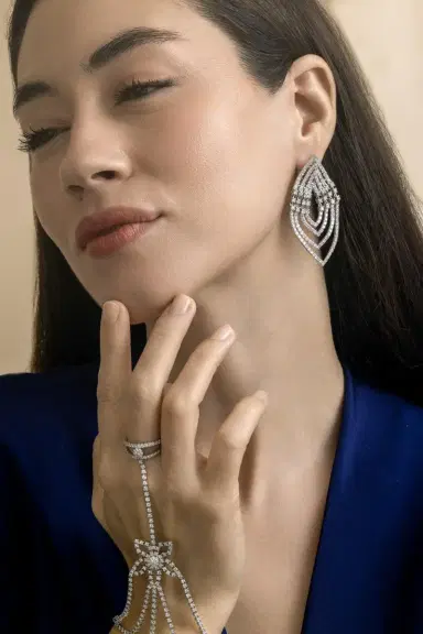 STEFERE Diamond Ripple Effect Earrings | Thumbnail 3