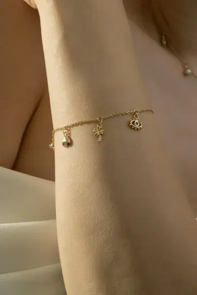MONICA RICH KOSANN Diamond Sapphire My Lucky Charm Bracelet | Thumbnail 4 MONICA RICH KOSANN Diamond Sapphire My Lucky Charm Bracelet | Thumbnail 4