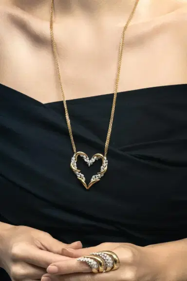 YEPREM Diamond Strada Heart Necklace | Thumbnail 3 YEPREM Diamond Strada Heart Necklace | Thumbnail 3