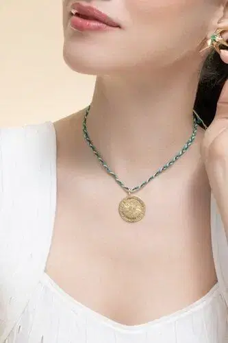 CAROL KAUFFMANN Diamond Sun Pendant | Thumbnail 4
