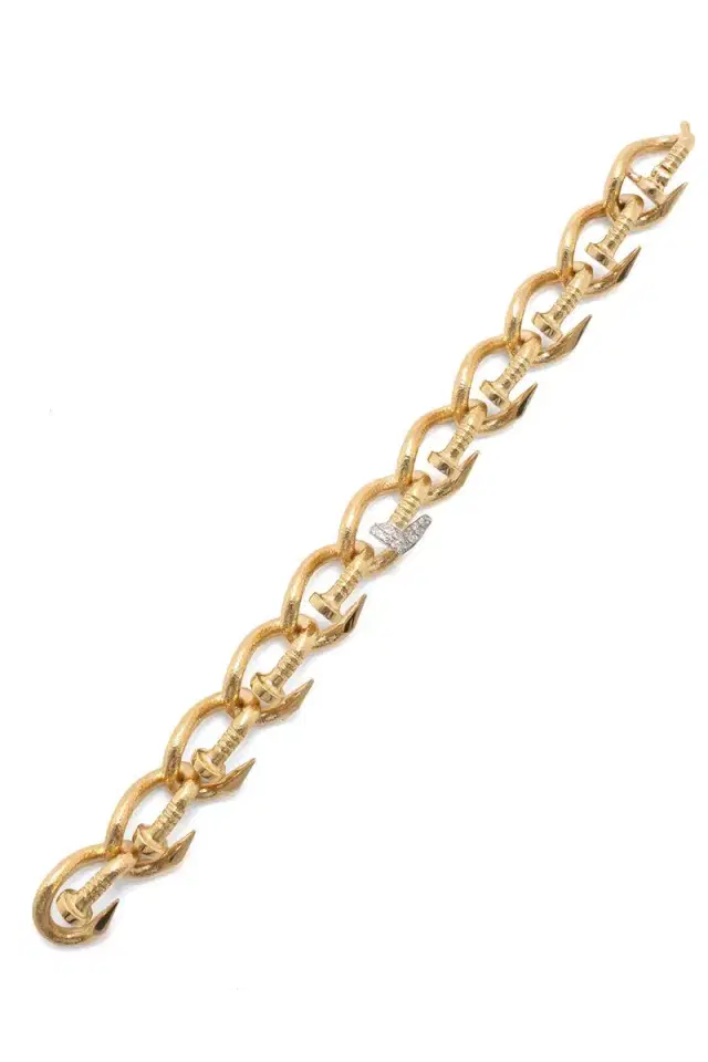 DAVID WEBB Diamond Tip Hammered Bent Nail Link Bracelet