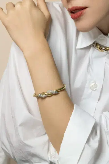 DAVID WEBB Diamond Two Tone Hammered Nail Cuff Bracelet | Thumbnail 2