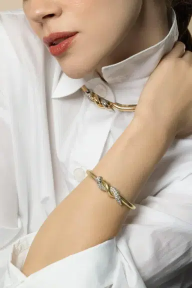 DAVID WEBB Diamond Two Tone Hammered Nail Cuff Bracelet | Thumbnail 3