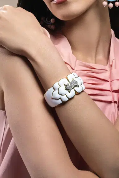 DAVID WEBB Diamond White Trefoil Cuff Bracelet | Thumbnail 2