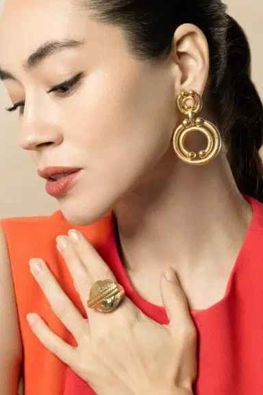 DAVID WEBB Dotted Hammered Doorknock Earrings | Thumbnail 3