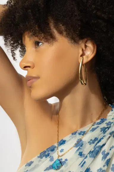 LISA NIK Elongated Curved Hoop Earrings | Thumbnail 2