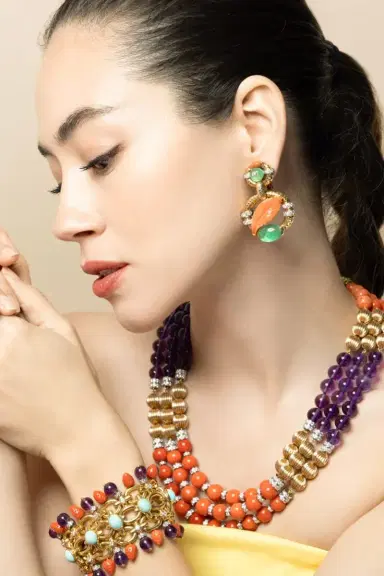 DAVID WEBB Emerald and Coral Leaf Earrings | Thumbnail 2 DAVID WEBB Emerald and Coral Leaf Earrings | Thumbnail 2