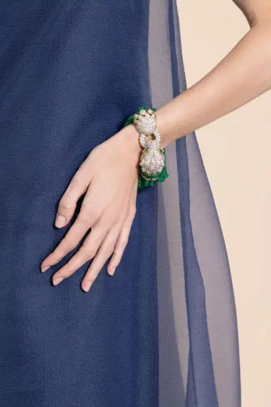 DAVID WEBB Emerald Diamond Elizabeth Taylor Lion Bracelet | Thumbnail 3