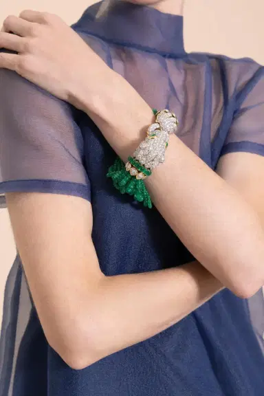 DAVID WEBB Emerald Diamond Elizabeth Taylor Lion Bracelet | Thumbnail 4