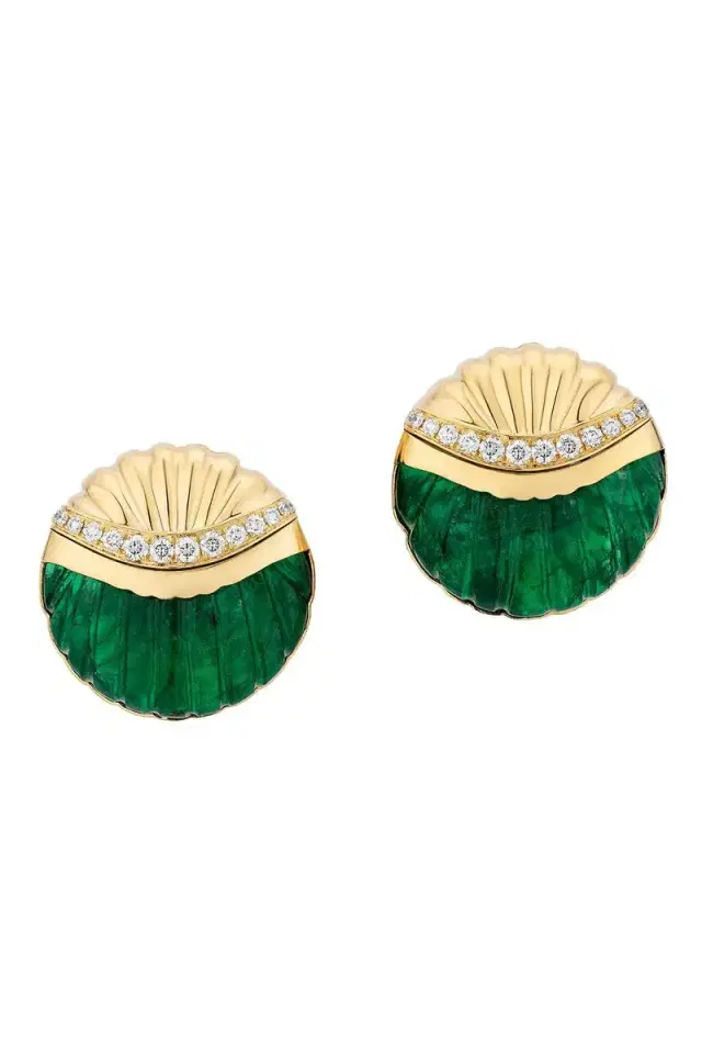 GOSHWARA Emerald Diamond Melon Carved G-One Earrings