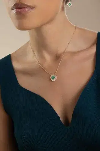 Suzanne Kalan Emerald Diamond Pendant Necklace | Thumbnail 2 Suzanne Kalan Emerald Diamond Pendant Necklace | Thumbnail 2