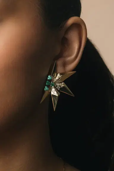 CAROL KAUFFMANN Emerald Etoile Laila Earrings | Thumbnail 4 CAROL KAUFFMANN Emerald Etoile Laila Earrings | Thumbnail 4