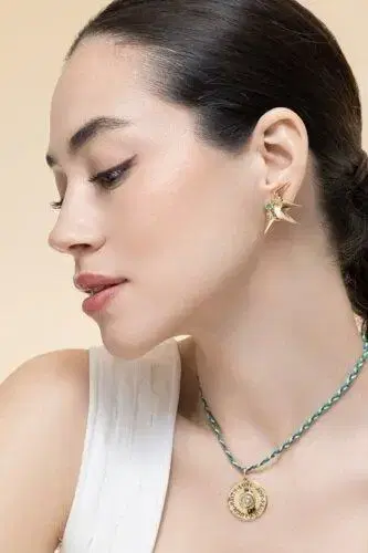 CAROL KAUFFMANN Emerald Étoile Laila Mini Earrings | Thumbnail 4