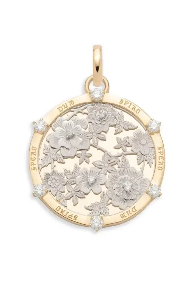 Foundrae Floral Screen Resilience Large Medallion - Yellow Gold