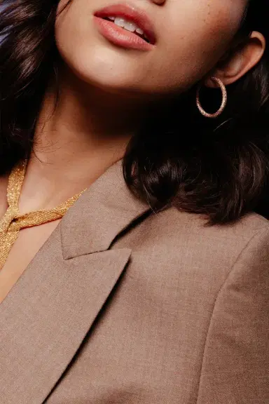 Carolina Bucci Florentine Finish Small Round Hoop Earrings | Thumbnail 3 Carolina Bucci Florentine Finish Small Round Hoop Earrings | Thumbnail 3