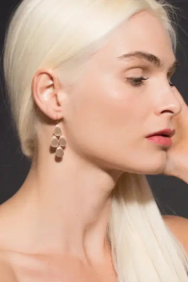 IRENE NEUWIRTH JEWELRY Four-Drop Chandelier Earrings | Thumbnail 4