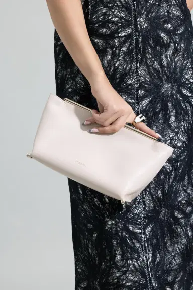 Aquazzura Galerie Clutch - Meringue Light Gold | Thumbnail 3