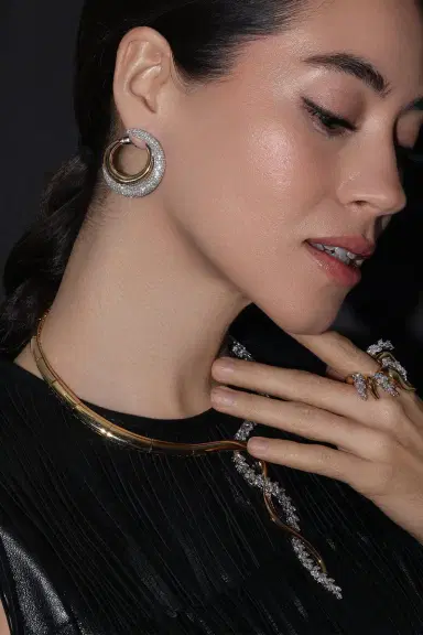 YEPREM Golden Strada Diamond Open Hoop Earrings | Thumbnail 3