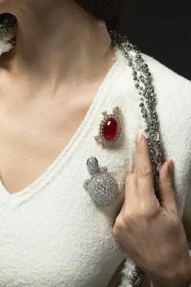 FANTASIA by DESERIO Green Eyed Turtle Brooch | Thumbnail 4